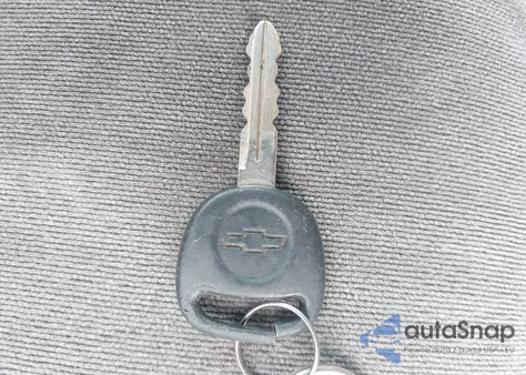 2005 Chevrolet Suburban 1500 Ls from USA, damaged, VIN 3GNFK16Z05G217607